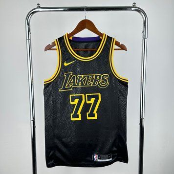 Los Angeles Lakers 2023-24 Special Dončić 77 17698dd3 фото