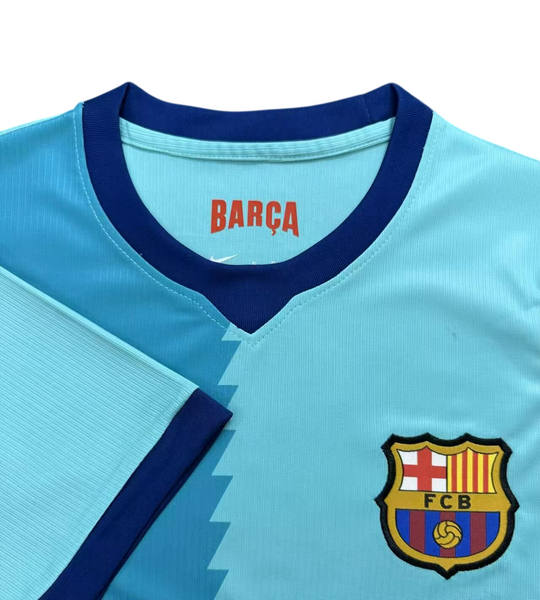 2026/27 Футбольна форма Барселона резервна form-barcelona-rez-bilo-syn фото