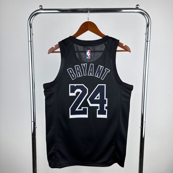 Los Angeles Lakers 24 Bryant MVP d29db28a фото