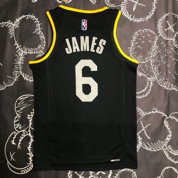 Los Angeles Lakers LeBron James Black MVP Swingman dc3e1c9a фото
